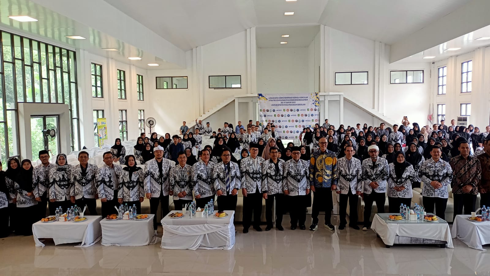 Para Kepala Sekolah Galau Dengan Permendikdasmen No 8 Tahun 2025, PGRI Kota Sukabumi Lakukan Lokakarya