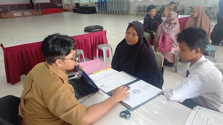 Ketika Sekolah Swasta Diikutkan Dalam Penerimaan Siswa