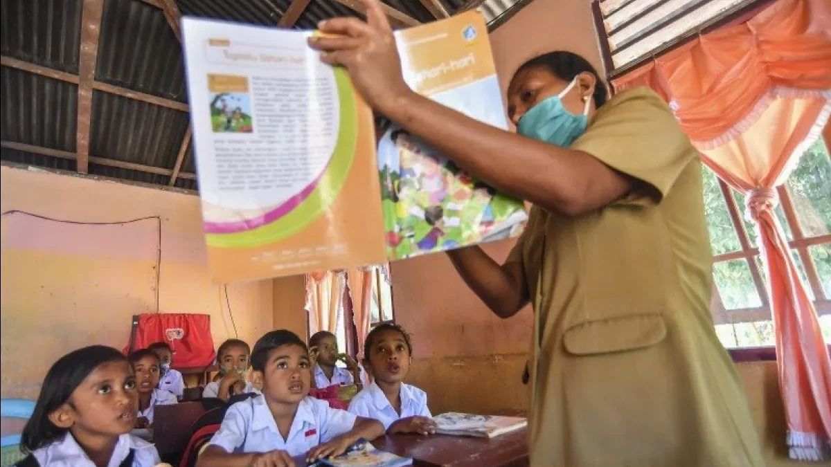 160 Guru Mengundurkan Diri, Pemerintah Diminta Evaluasi Sekolah Rakyat