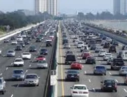 Pemerintah Segera Tetapkan Kebijakan WFH Seminggu Sekali demi Hemat BBM