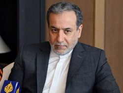 Menlu Iran Tiba di Pakistan, Tolak Temui Delegasi AS Langsung