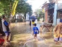 Banjir Rendam Rancamanyar, Akses ke Baleendah terputus , Air Capai Di Atas Lutut Orang Dewasa